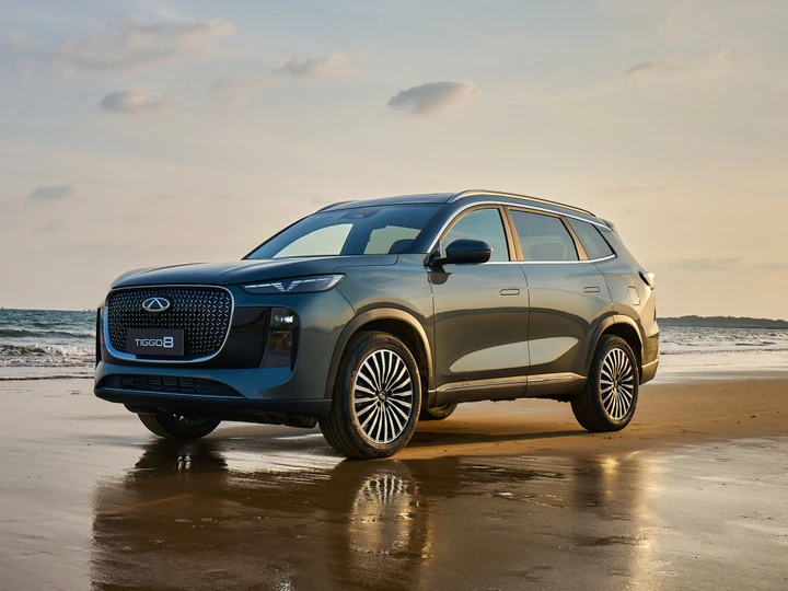 Auto cinesi, Chery nel 2025 ha esportato nel mondo oltre 1,3 milioni di vetture