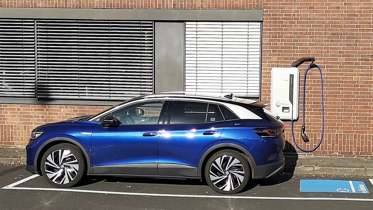 Dopo un anno di test, il progetto V2G di Volkswagen arriva su strada