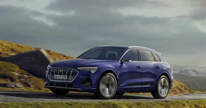 Audi e-tron si aggiorna guadagnando 25 km di autonomia e pacchetto S Line