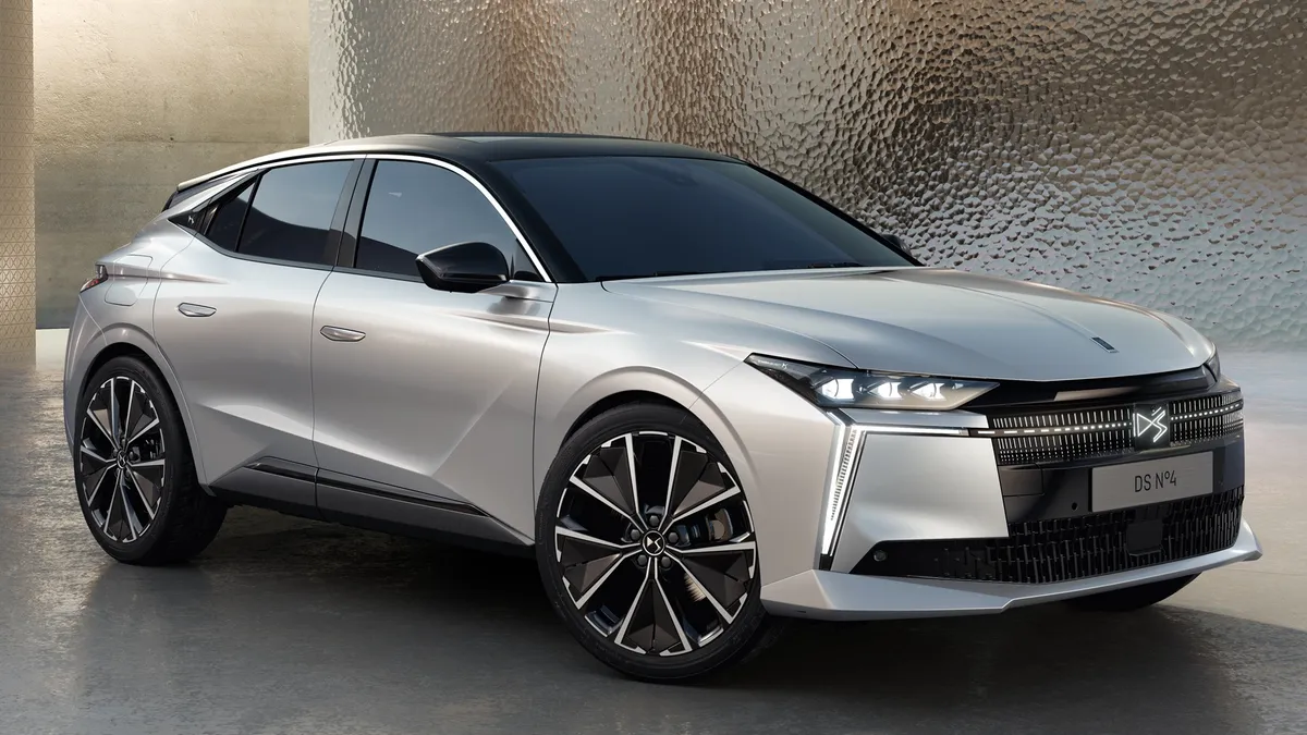 DS N°4, al via gli ordini anche in Italia si parte da 38.500€