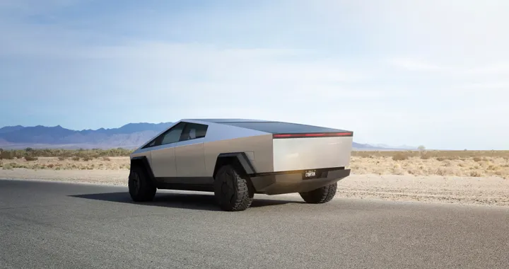Tesla Cybertruck, prodotto il primo esemplare nella Gigafactory del Texas