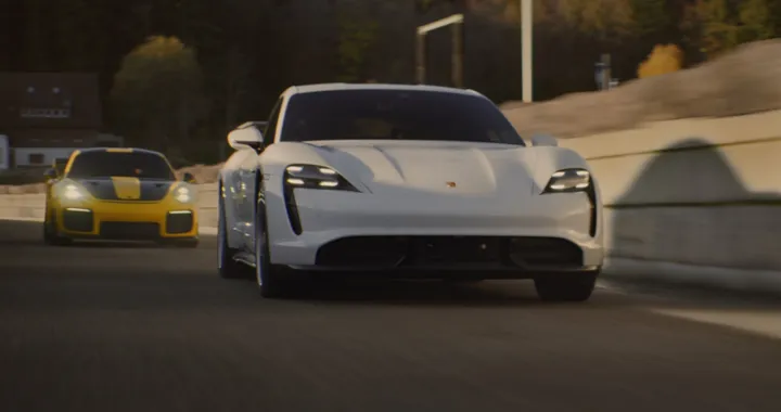 Porsche porta la Taycan al Super Bowl