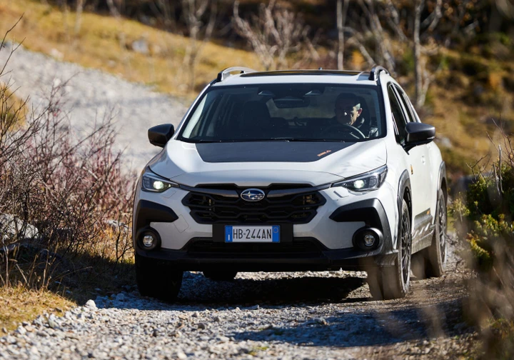 Subaru Crosstrek, la nuova 4WILD rafforza il DNA off-road del marchio: caratteristiche e prezzi