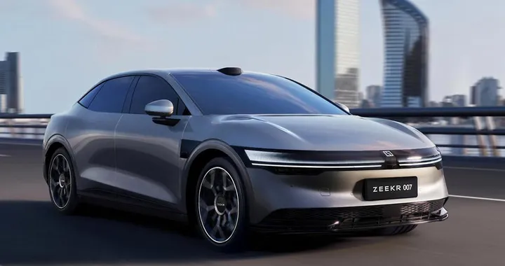 Zeekr 007, debutta la nuova berlina elettrica. Anche in Europa?