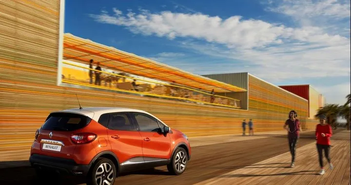 Renault diffonde nuove immagini del Captur