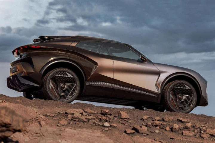 La BMW iX3 avrà una nuova rivale: la Cupra Tindaya si farà
