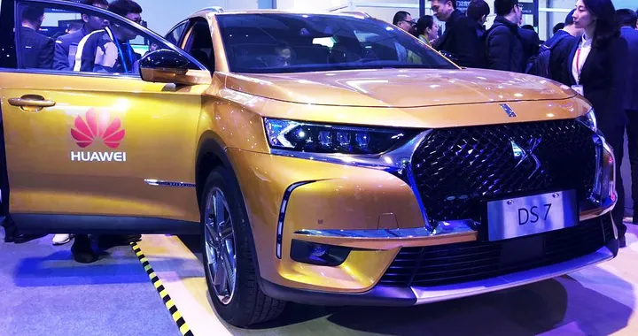 DS 7 Crossback è la prima auto con tecnologia Huawei Connected Car