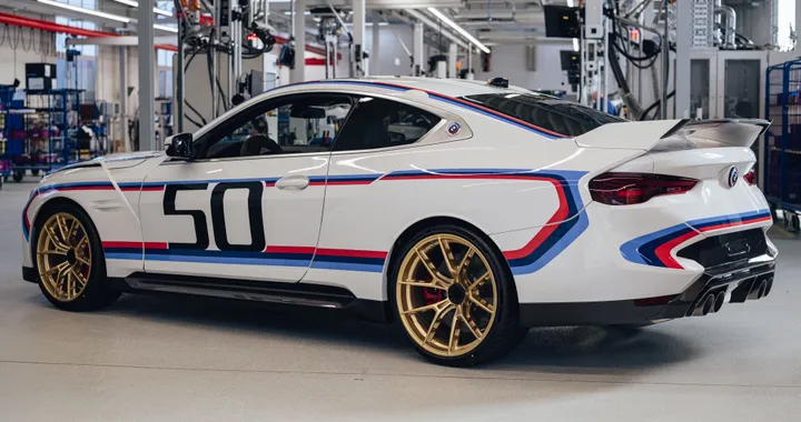 BMW 3.0 CSL, parte la produzione della sportiva. Solo 50 esemplari