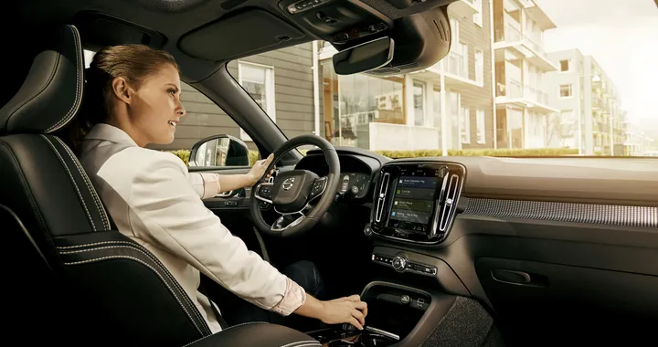Volvo: il nuovo infotainment sarà equipaggiato coi servizi di Google