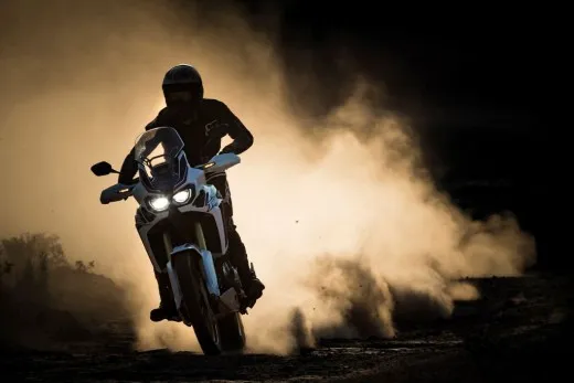 Honda: un'app in realtà aumentata per Africa Twin
