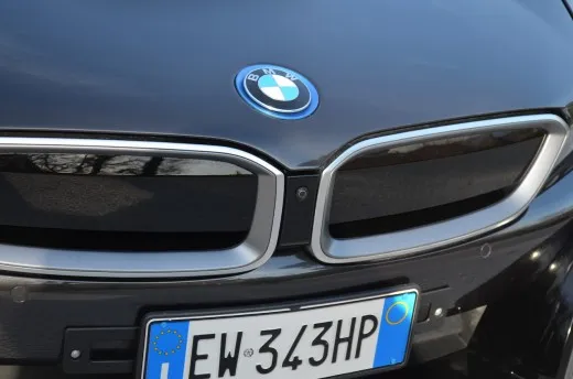BMW: nuovi rumor sull'elettrica BMW i5