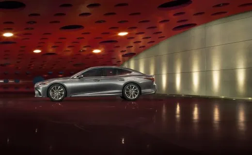 Lexus LS: l'ammiraglia si rinnova a Detroit