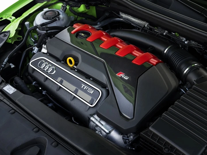 Il cinque cilindri Audi potrebbe sopravvivere grazie all'ibrido