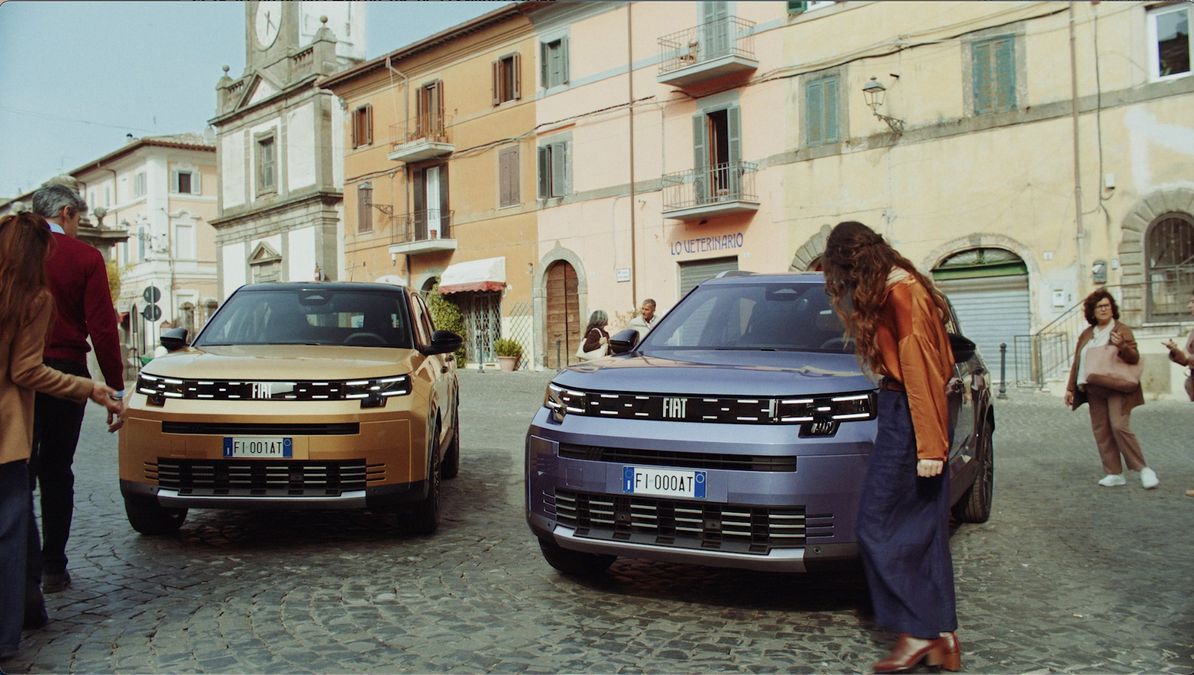 Stellantis mostra dieci marchi e quattro novità al Salone Auto di Torino 2026, con vetture elettriche, ibride e sportive