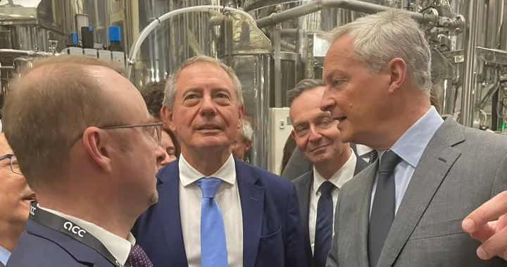 Ministro Urso: &quot;lavoriamo ad un accordo con la Cina sulla mobilità elettrica&quot;