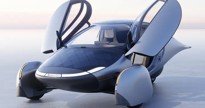 Aptera svela la Launch Edition della sua elettrica che si ricarica anche con il Sole