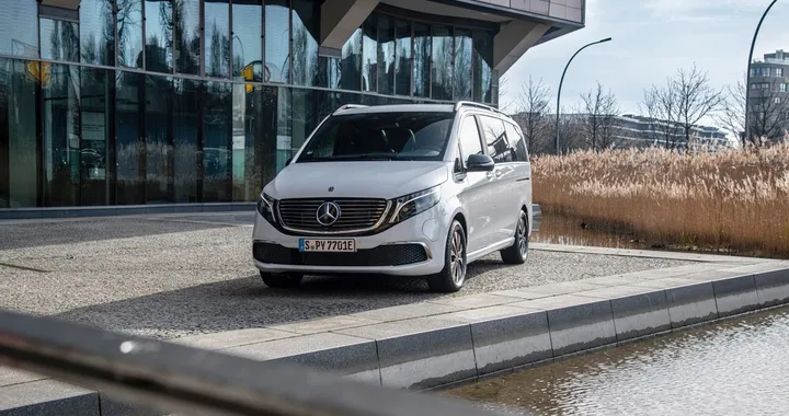 Mercedes Benz Vans EQV: la ‘van-life’ a zero emissioni