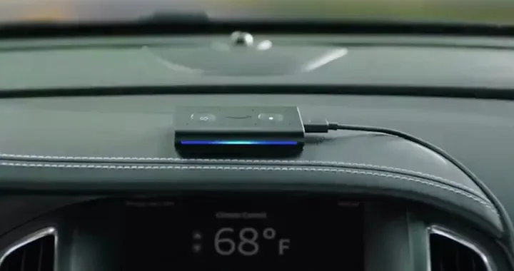 Amazon Echo Auto ufficiale: Alexa sale in ogni macchina