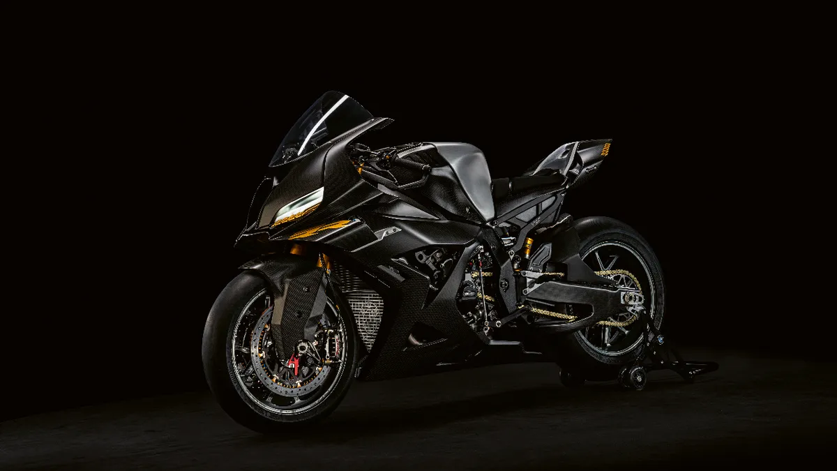 BMW Motorrad Concept RR: la nuova regina delle superbike debutta a Villa d’Este