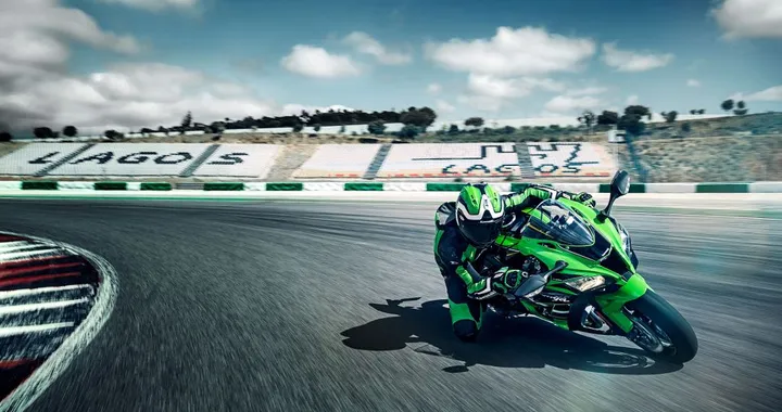 Kawasaki Ninja ZX10R 2016 - foto