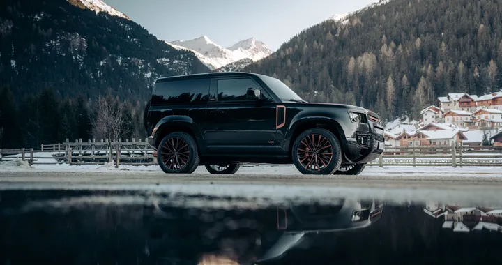 Defender City Escape: personalizzazione unica grazie a Aznom