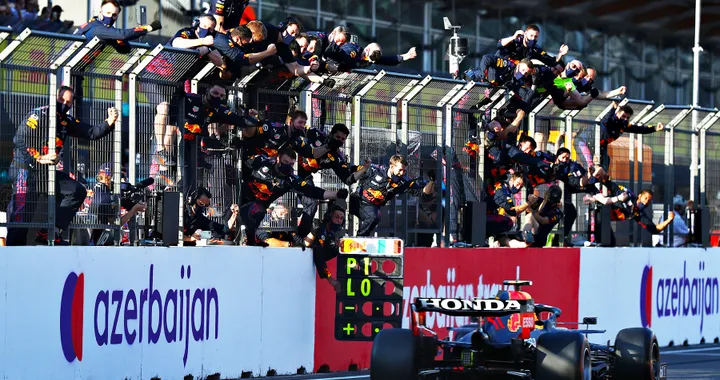 La Gazzetta del Motorsport: Sergio Perez vince il GP dell'Azerbaijan