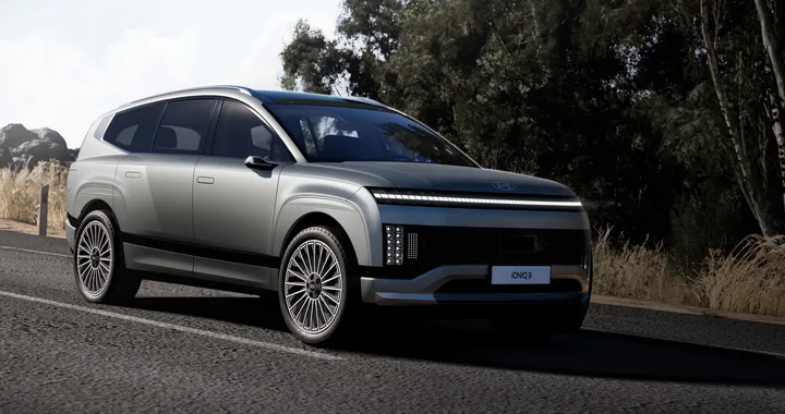 Hyundai IONIQ 9, ufficiale il nuovo SUV elettrico da 7 posti. Motori e autonomia
