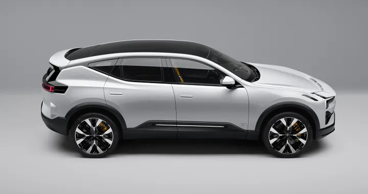 Polestar 3 costerà tra 75 mila e 110 mila €. Per Polestar un primo semestre positivo
