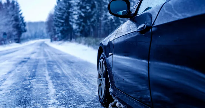 Calze da neve per auto, la soluzione (in offerta) per mettersi in regola dal 15 ottobre