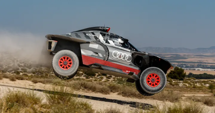 Audi RS Q e-tron E2, il nuovo prototipo elettrico per puntare alla Dakar 2023