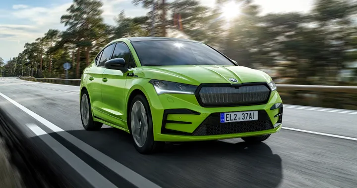 Skoda Enyaq iV, arriva la versione Coupé del SUV elettrico. Autonomia fino a 545 km