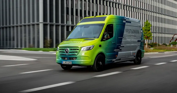 Mercedes Sustaineer, nuove funzioni avanzate per il concept elettrico