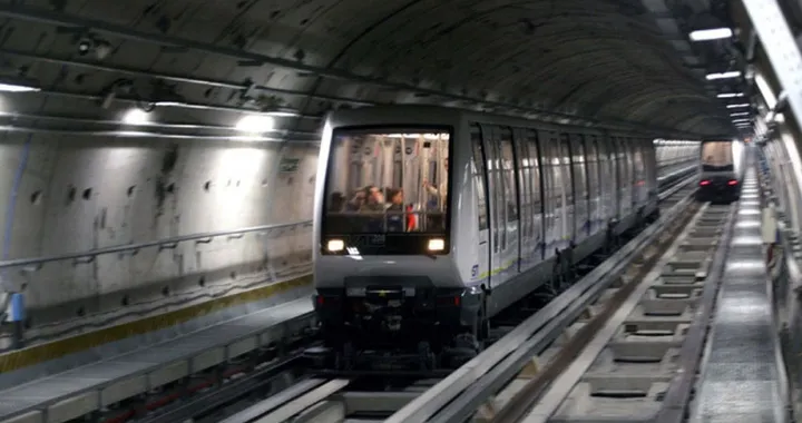 Carta di credito e via: a Torino metro e bus si pagano contactless