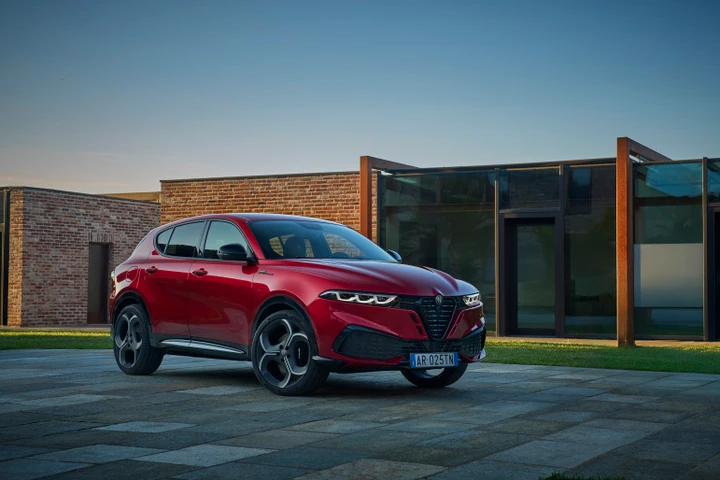 Alfa Romeo Tonale conquista i tedeschi: è il SUV compatto più bello