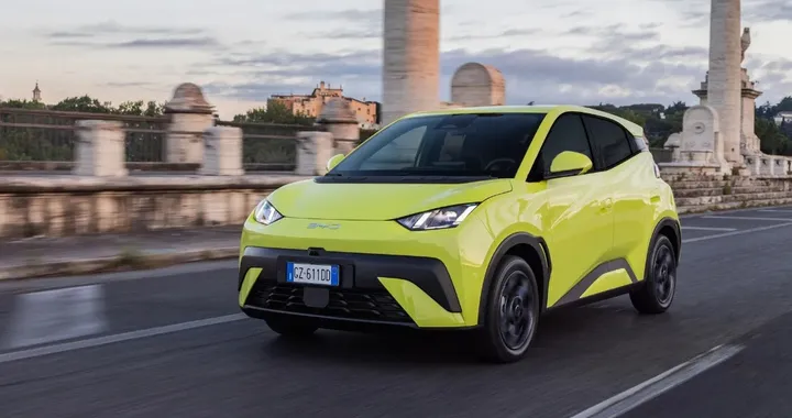 BYD supera Alfa Romeo in Italia a luglio 2025. Nella Top 20 dei marchi più venduti