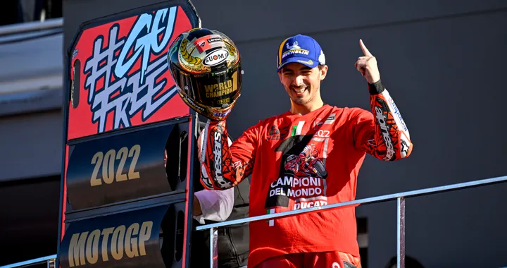 MotoGP, Francesco Bagnaia campione del mondo con la Ducati