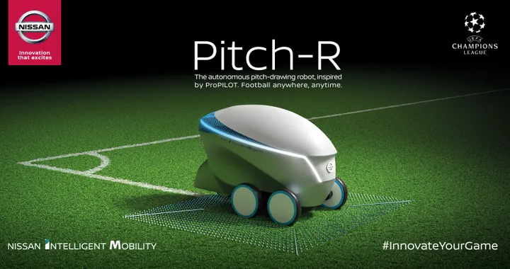 Pitch-R, il robot a guida autonoma di Nissan disegna le righe dei campi da calcio