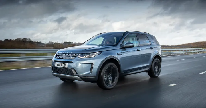Land Rover lancia Range Rover Evoque e Discovery Sport Plug-in | Immagini