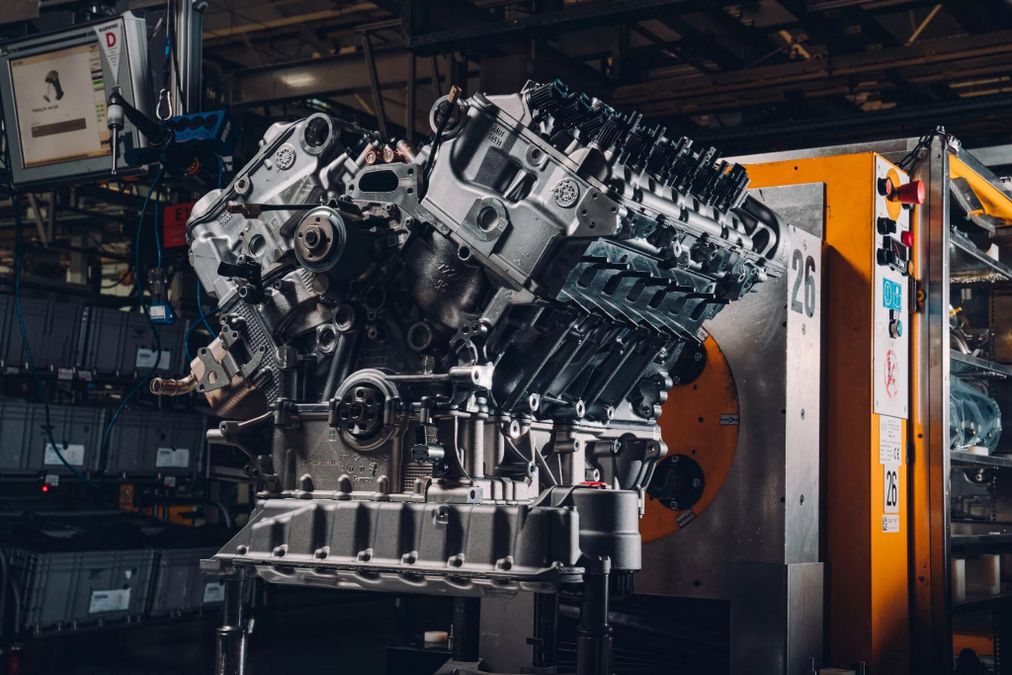 Porsche brevetta un nuovo motore W12: arriverà mai su qualche modello?