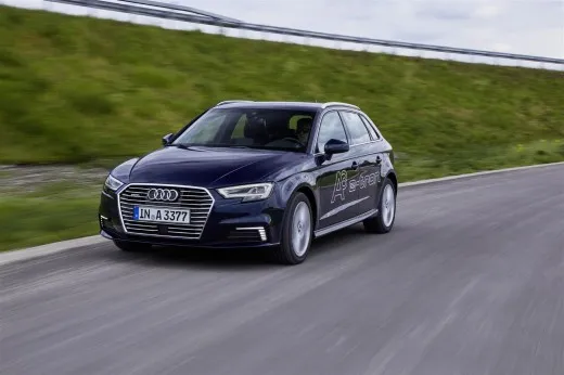 Audi A3 e-tron, l'ibrida plug-in si rifa il look