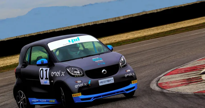 Smart EQ fortwo e-cup: il monomarca elettrico all'E-Prix di Roma