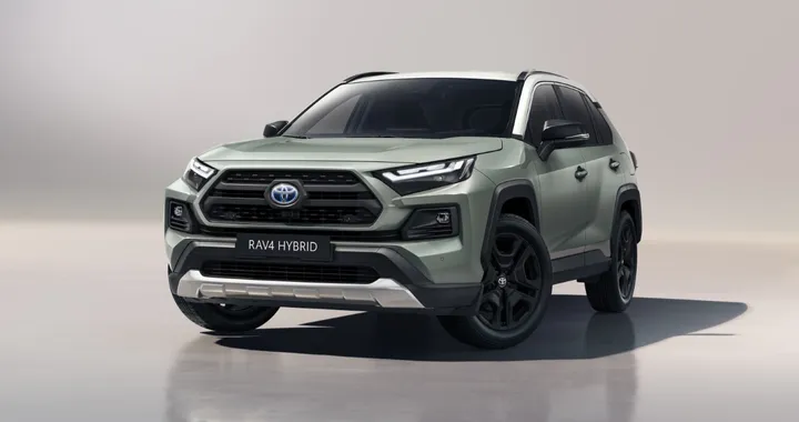 Toyota RAV4 Avventure: la versione votata all'off-road è disponibile per l'Italia