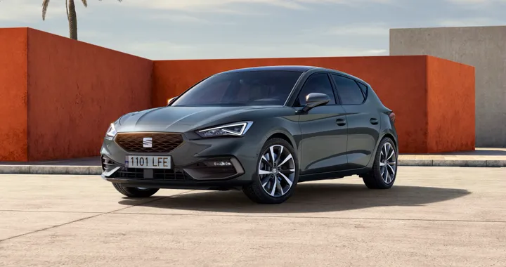 SEAT Leon 2024, più tecnologia e una nuova motorizzazione Plug-in