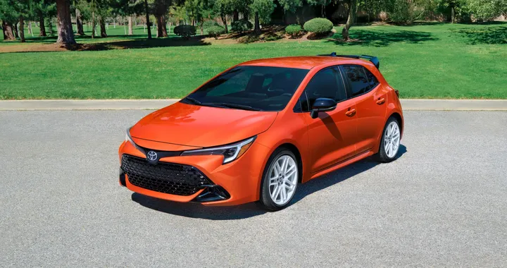 Toyota Corolla FX Edition, un'edizione limitata che strizza l'occhio agli anni '80