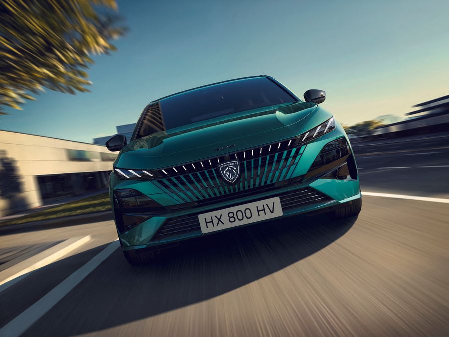 Stellantis cresce in Europa e ad agosto domina il mercato delle auto ibride