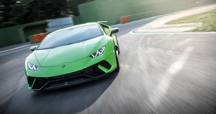 Lamborghini Huracan Performante: è lei l'Auto dell'Anno per Jeremy Clarkson