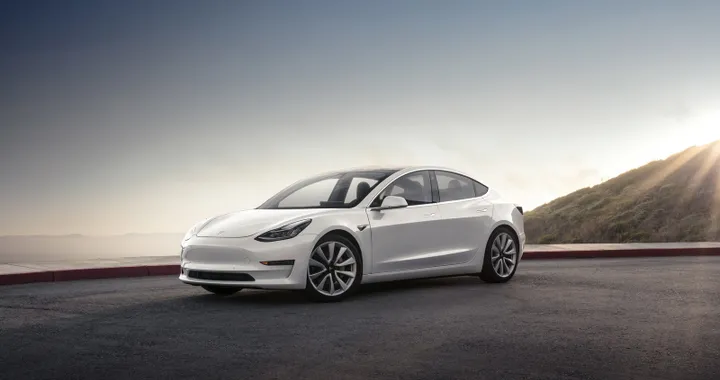 Tesla Model 3: la Long Range 2021 ha un pacco batteria da 82 kWh