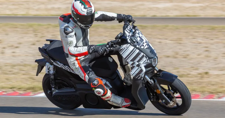 Seat Mò 125 Performance, due Guinness World Records per lo scooter elettrico