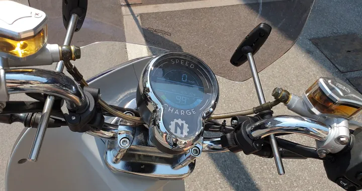 NITO NES 10: prova su strada in anteprima dello scooter elettrico da 90 km/h