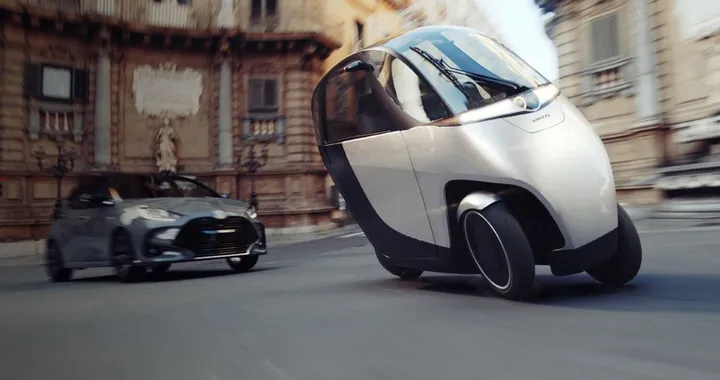 Nimbus, il &quot;simil scooter&quot; elettrico a tre ruote arriva in Europa nel 2022
